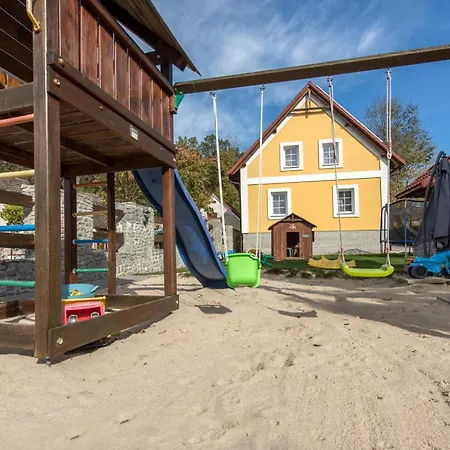 U Zlaté Rybky Staňkov Casa de hóspedes Stankov (Jindrichuv Hradec)